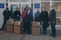 Фонд Порошенко передал кислородные концентраторы бородянской амбулатории