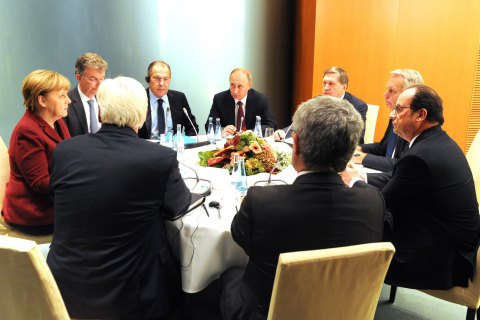 Меркель, Олланд і Путін провели переговори щодо Сирії