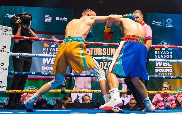 «Шлях на турнірі був крутим»: боксер Данило Лозан у півфіналі завершив виступи на Гран-прі WBC 