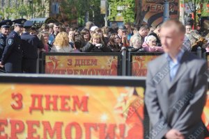 На Майдані міліція перевіряє сумки та документи