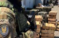 СБУ та ДБР викрили масштабний схрон російської зброї у Харкові