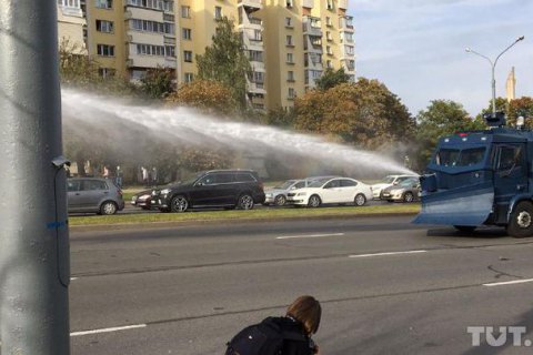 У Мінську проти демонстрантів застосували водомети, у Вітебську - газ (оновлено)