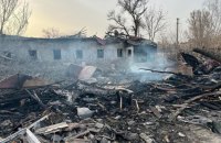 На Донеччині внаслідок російських обстрілів пошкоджені приватні будинки та інфраструктурні об’єкти