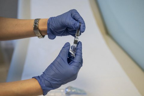 Johnson&Johnson перейшла до третього етапу випробування вакцини проти COVID-19 у Британії 