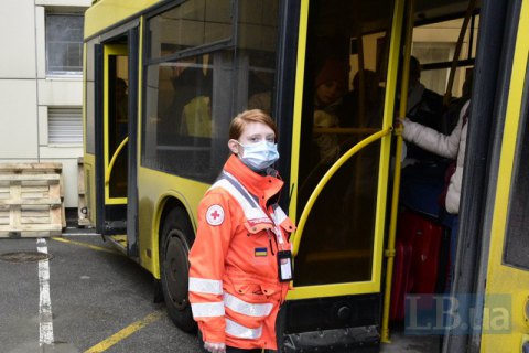 ​Комітет Ради просить Червоний Хрест відкрити "зелені коридори" для вивезення хворих з України 