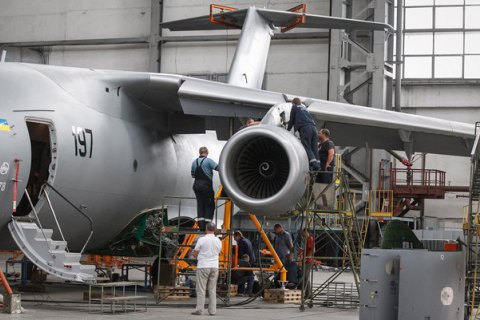 Украина предложила Португалии вместе разработать пожарный самолет на базе "Антонова"