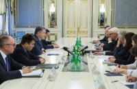 Порошенко закликав Німеччину і Францію не визнавати легітимність виборів у Держдуму РФ у Криму