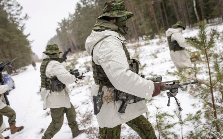 Литовські снайпери готують снайперів української армії