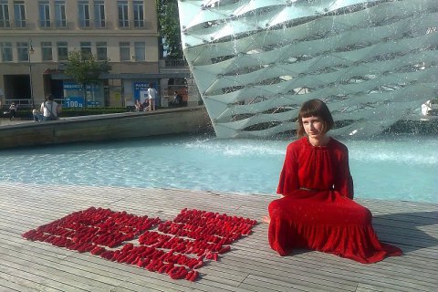 Лія Достлєва: «Я ж художниця, я не вмію стріляти». Серія «Transition Dialogue»