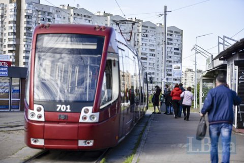 Кличко сообщил, что общественный транспорт будет перевозить не больше 50% количества пассажиров, на которое он рассчитан 