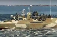 Россияне десантными катерами перебросили подразделение на остров Змеиный