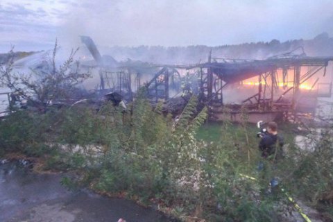 В Киеве сгорел плавучий ресторан