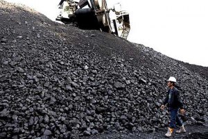 Компания из окружения Александра Януковича зарабатывает на шахтерах