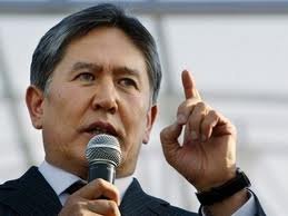 ​Отунбаева сложила с себя полномочия главы Киргизстана 