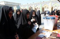Іран проводить перші вибори після антиурядових протестів, викликаних смертю Махси Аміні