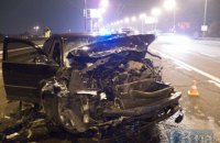 ​В Киеве на Московском мосту пьяный водитель разбил четыре машины