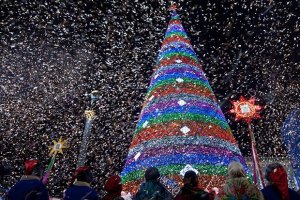 В Киеве выбирают внешний вид новогодней елки