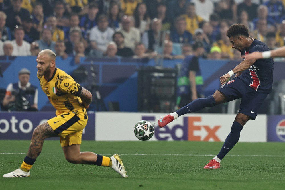 Дуе під час другого голу