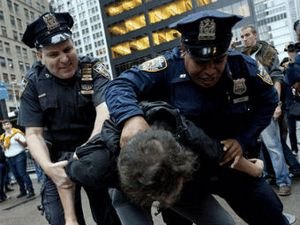 Полиция Нью-Йорка провела крупнейший в истории города рейд 