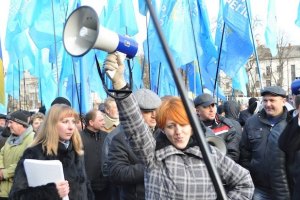 У Львові агітаторам Партії регіонів влаштували газову атаку