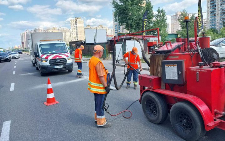 "Київавтодор" назвав вулиці і шляхопроводи, на яких цього року планує провести ремонт