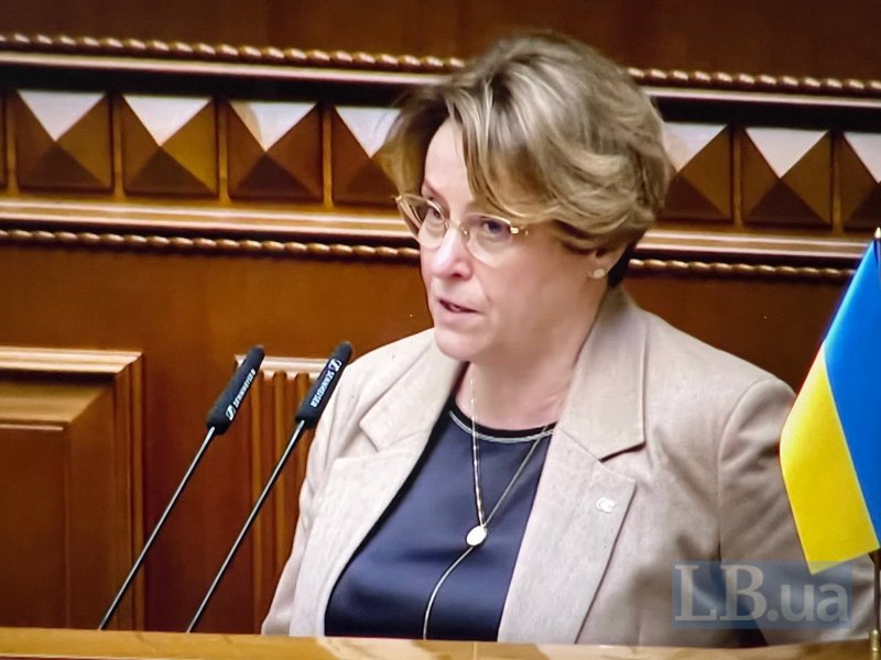 Ніна Южаніна під час засідання