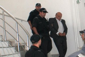 Цыганский барон, вызвавший массовые беспорядки в Болгарии, получил 3,5 года тюрьмы