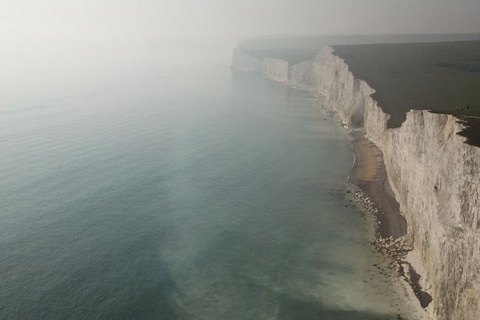 У Британії відвідувачів пляжу евакуювали через "хімічний туман"