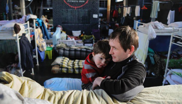 Шмигаль анонсировал ежемесячное пособие для переселенцев, выплаты на детей и для работодателей