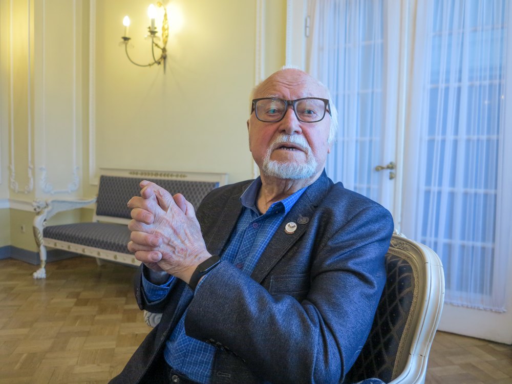 Розмова з Янісом Стрейчем в Ризькому Латвійському товаристві. Вересень 2023 року.