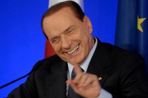 Берлускони отказался бороться за пост премьера