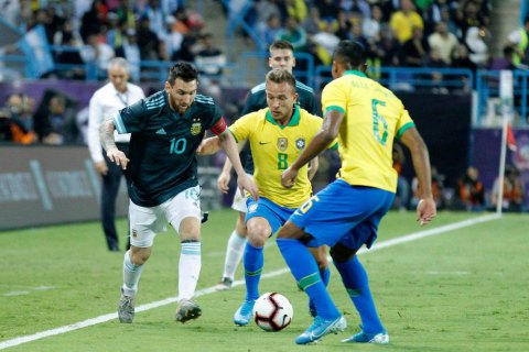 Гол Мессі забезпечив аргентинцям перемогу над збірною Бразилії