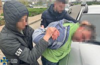“Зливав” окупантам інформацію про оборону заводів на Одещині, – СБУ затримала інформатора