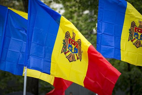 Молдова: КС призупинив рішення депутатів про конституційних суддів