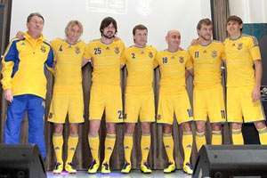 Сьогодні Україна дебютує на Євро-2012