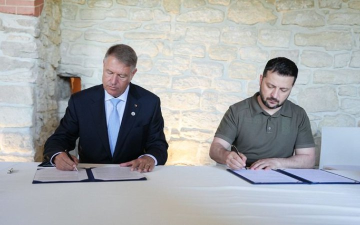 Зеленський поговорив із президентом Румунії про пріоритети саміту НАТО та безпеку в Чорному морі
