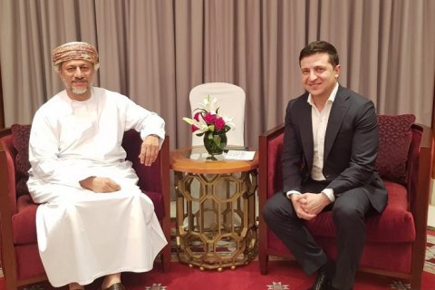 МИД пообещал объяснить поездку Зеленского в Оман "в свое время"