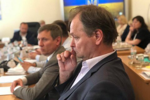 Депутат Пономарьов на комітеті образив журналістів