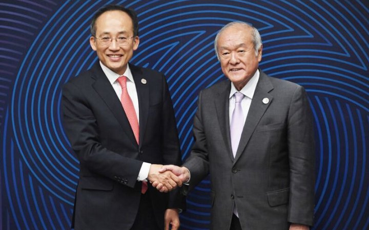 Японія хоче разом з Південною Кореєю відповісти на міжнародні проблеми, пов’язані з війною в Україні, − міністр фінансів