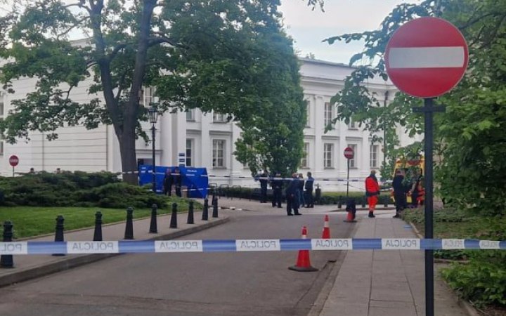 У Варшавському університеті нападник із сокирою вбив людину