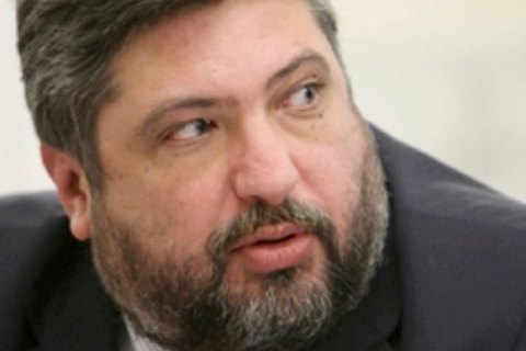 Суд відпустив Перелому на поруки депутатів "Народного фронту"