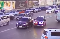 Охорона російського чиновника побила водія, який не пропустив його кортеж