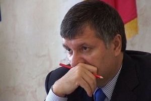 Аваков считает организатором травли против себя Портнова 