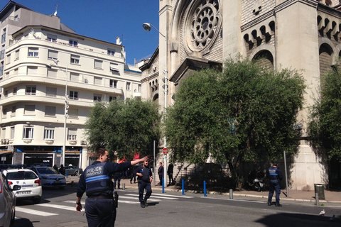 В Ницце эвакуировали церковь во время пасхальной службы