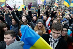 В Ивано-Франковске на Евромайдан вышло 4 тыс. студентов