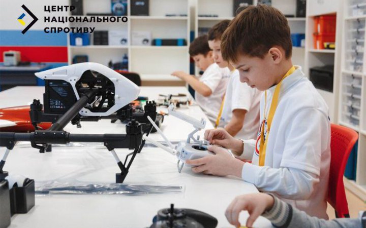 Росіяни вчитимуть дітей на ТОТ Луганщини виготовляти дрони для армії РФ, — спротив