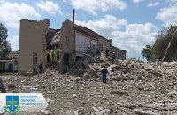 Росіяни обстріляли школу на Донеччині, загинули вчителька і бухгалтерка закладу (оновлення)