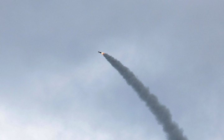 Ізраїль та “Хезболла” обмінялися ударами вночі