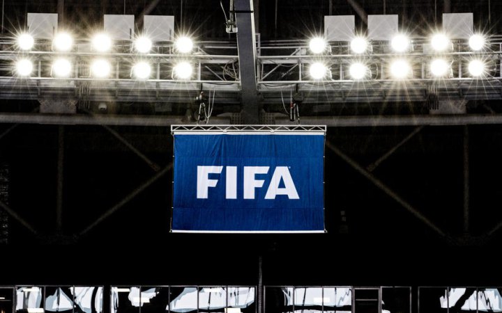 FIFA загрожує позов на мільярди доларів через трансферні правила