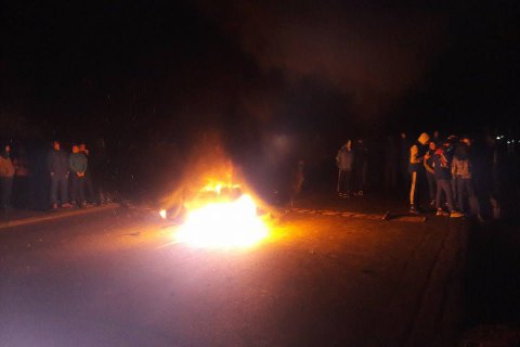 В Ирпене противники уничтожения сквера заблокировали шоссе